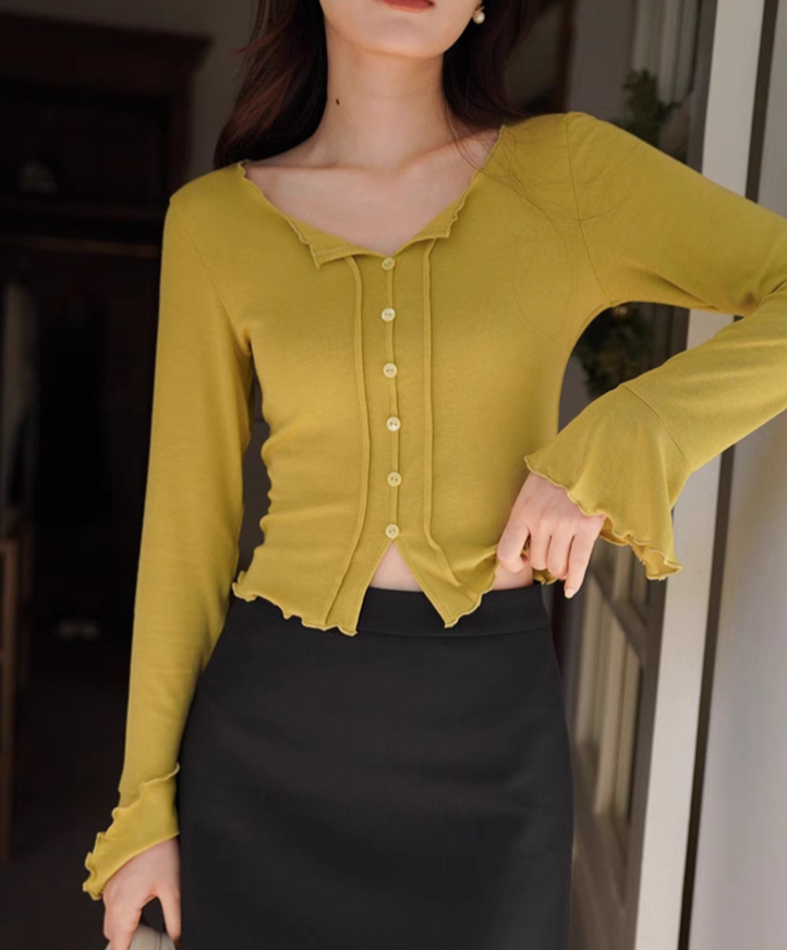 ベルスリーブスリムショートトップス