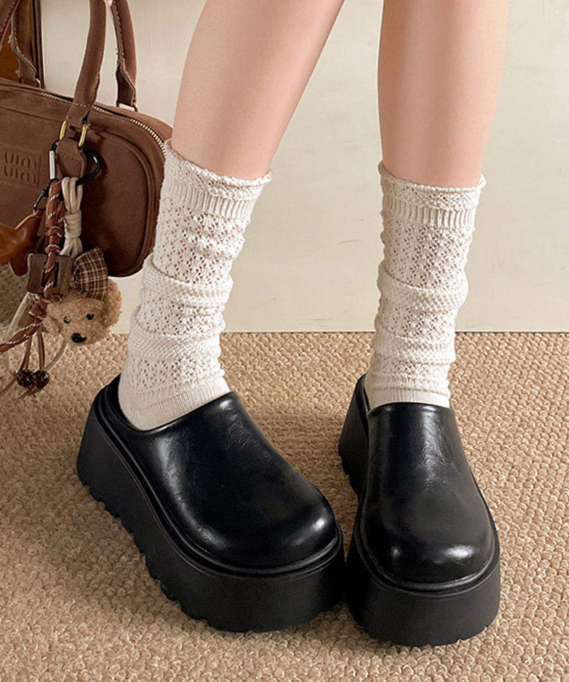 プラットフォームフェイクレザーサボ