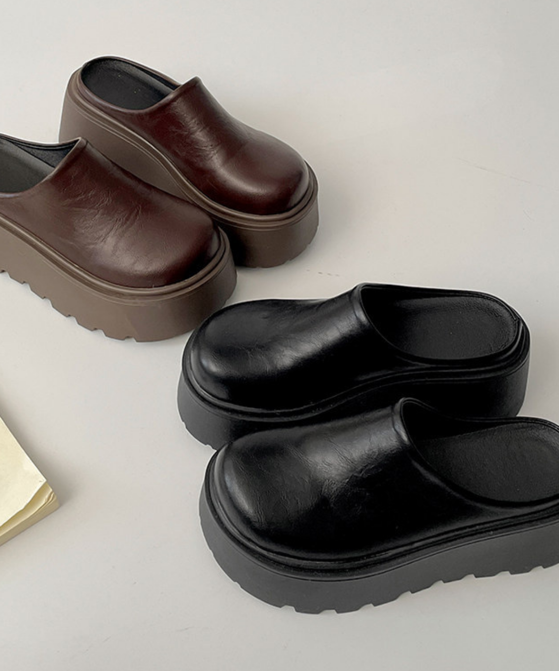 プラットフォームフェイクレザーサボ