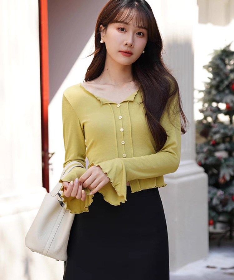 ベルスリーブスリムショートトップス