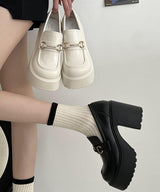 スクエアトゥチャンキーヒールビットロゴローファー5