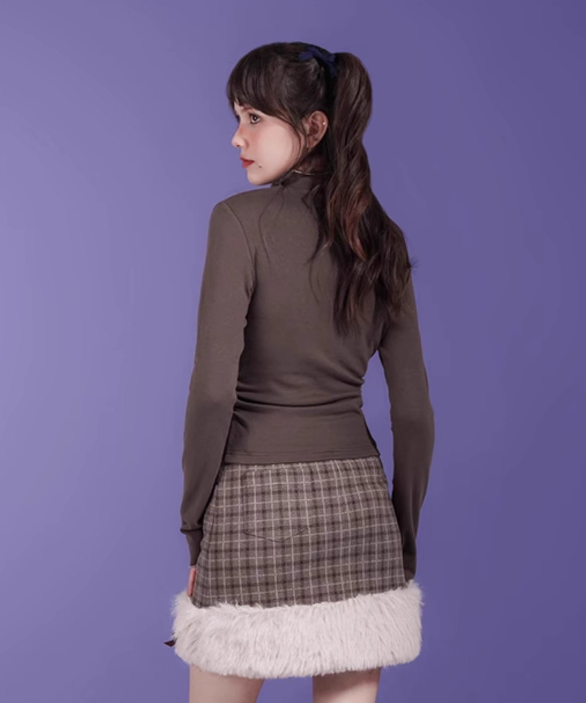 ハーフネックスリムリボントップス